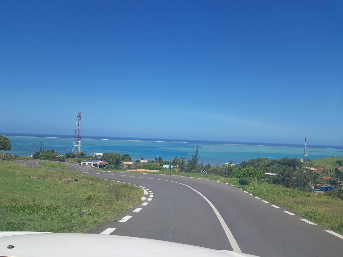 Chez Tonio Magic Ocean View Villa Port South East ภายนอก รูปภาพ