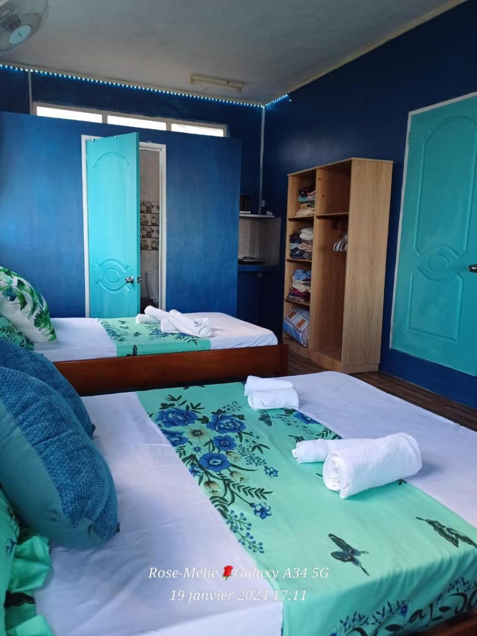 Chez Tonio Magic Ocean View Villa Port South East ภายนอก รูปภาพ