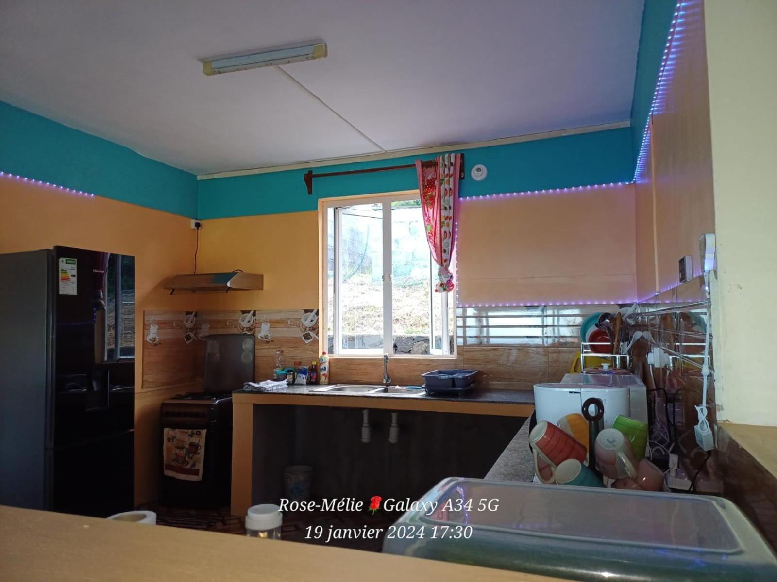 Chez Tonio Magic Ocean View Villa Port South East ภายนอก รูปภาพ